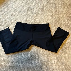 Under Armour Yoga Pants Size Medium, Navy